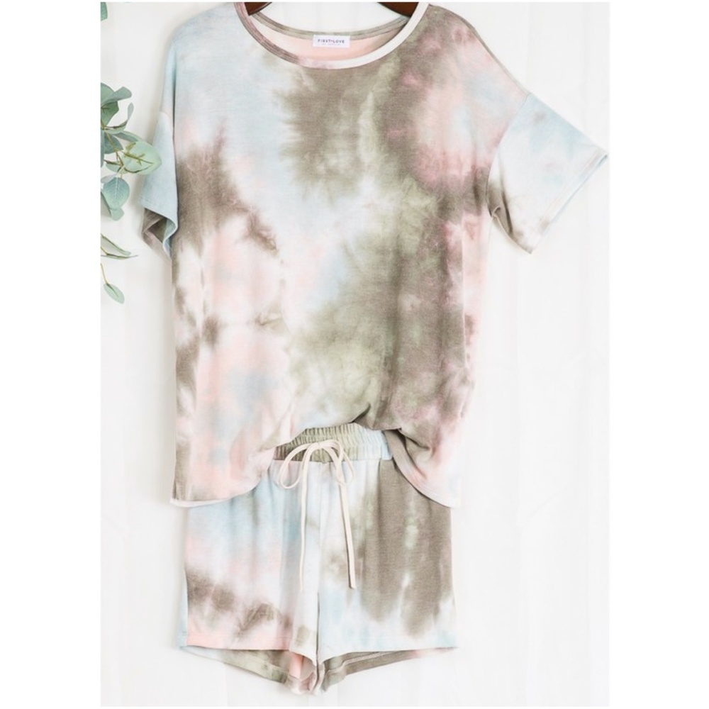 Tie Dye Drawstring shorts - Picture 3 of 3